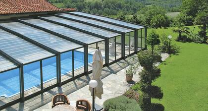 Magnifique maison de vacances pour 4 personnes avec piscine, WIFI, TV et terrasse