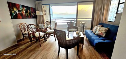 Two bedroom apartment with sea view, excellent location a few meters from the beach