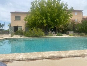 Utomhuspool