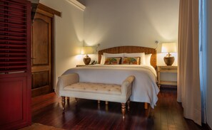 總統套房 (Master Suite) | 高級寢具、舒適加層、客房內保險箱、布置獨特