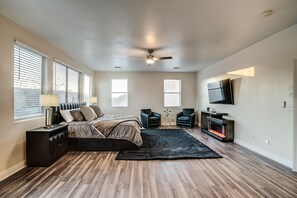 5 Schlafzimmer, Bügeleisen/Bügelbrett, WLAN, Bettwäsche