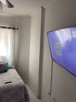 1 bedroom, WiFi, bed sheets - Brand new apartment, 100mts sand located strong corner # TOP location. (Canto do Forte)