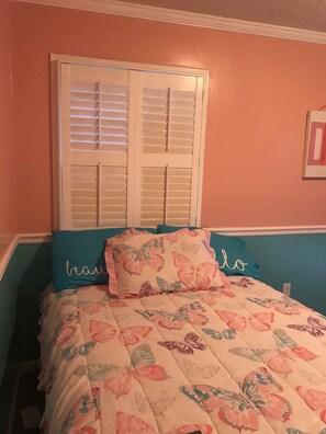 6 عدّة غرف نوم وواي فاي