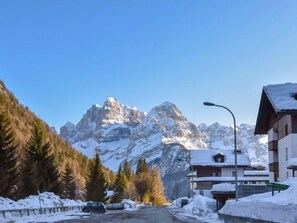 Exterior - Apartment Laras by Interhome (Madonna di Campiglio)