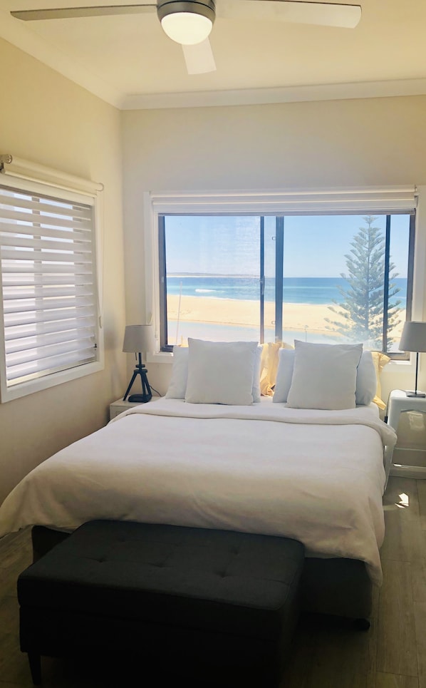 2 bedrooms, desk, iron/ironing board, WiFi