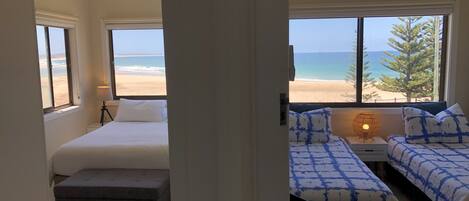 2 bedrooms, desk, iron/ironing board, WiFi