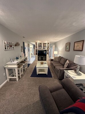 Smart TV, DVD player, video library, stereo