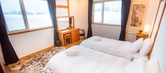 Boutique Rusutsu Holiday Chalet 10 minutes to ski lift