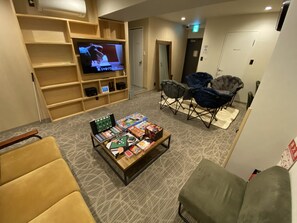 Family Room (Private entire 2nd Floor) | Desk, free WiFi, bed sheets - commun ryogoku (Tokyo)