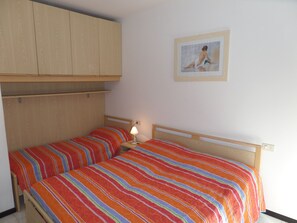 2 bedrooms, in-room safe