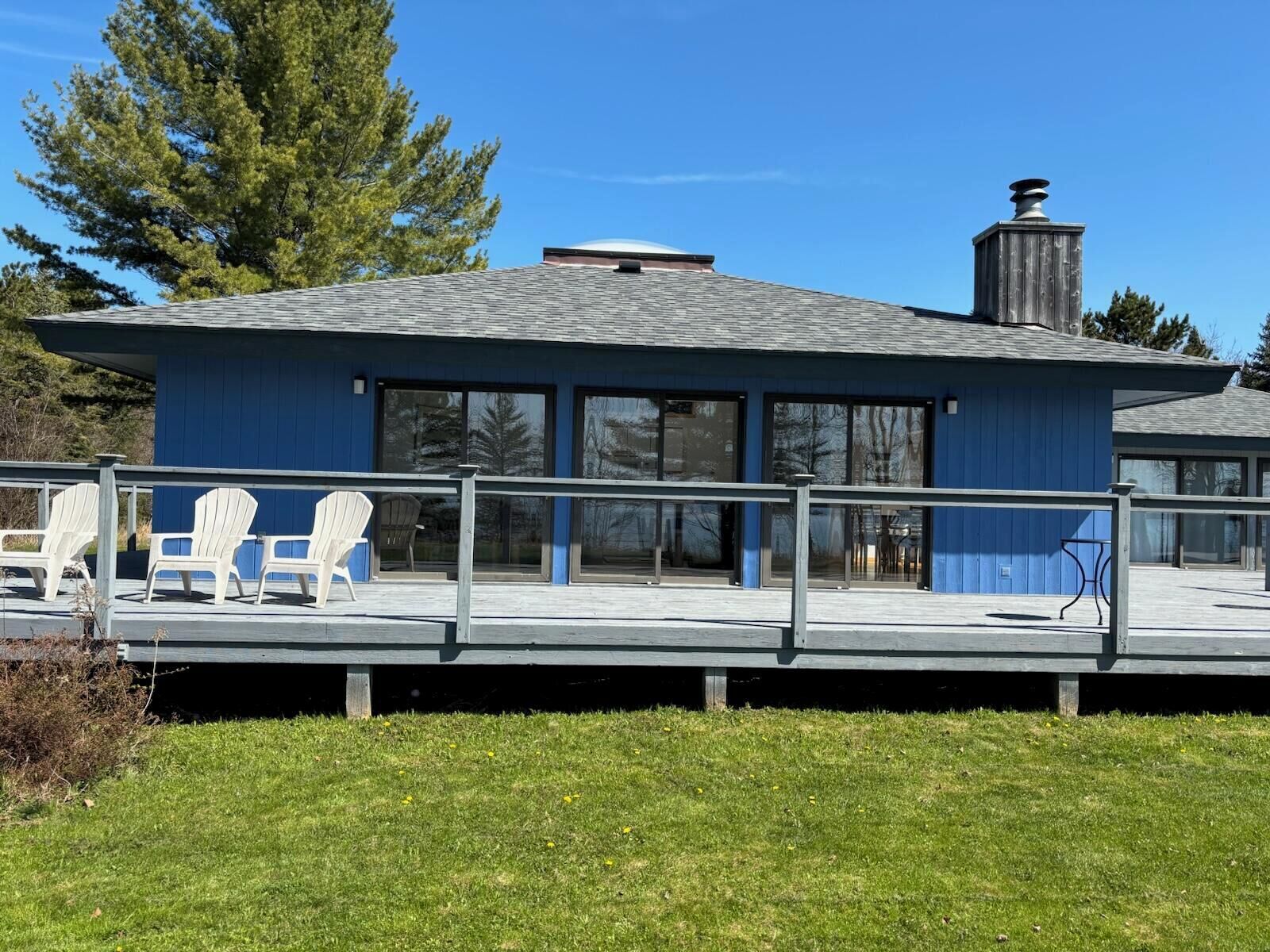 Next Farm Down - Main House and 2 Guest quarters with Lake Superior Access!