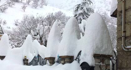 Mansarda Viti - Näkymä Frontonen linnasta