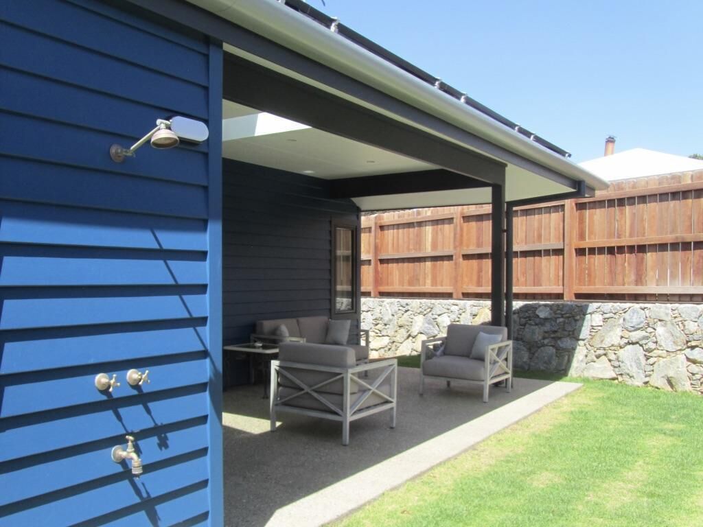Storm Bay Cottage - lookout over the ocean and Alouarn Island in Flinders Bay - Storm Bay Cottage -lookout over the ocean and Alouarn Island in Flinders Bay — image 5