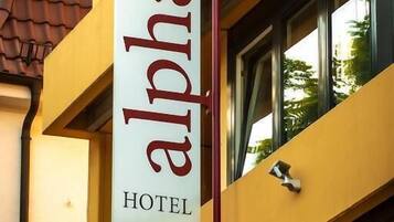 Fachada de la propiedad