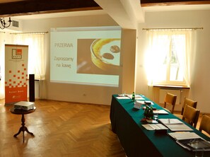 Interior - Dwor Strzyzew (gmina Kampinos)