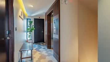 Pintu masuk interior