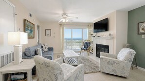 Living area - Cape Coddages I 101 - Oceanfront in Surfside Beach (Surfside Beach)