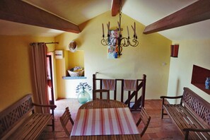 تناول الطعام