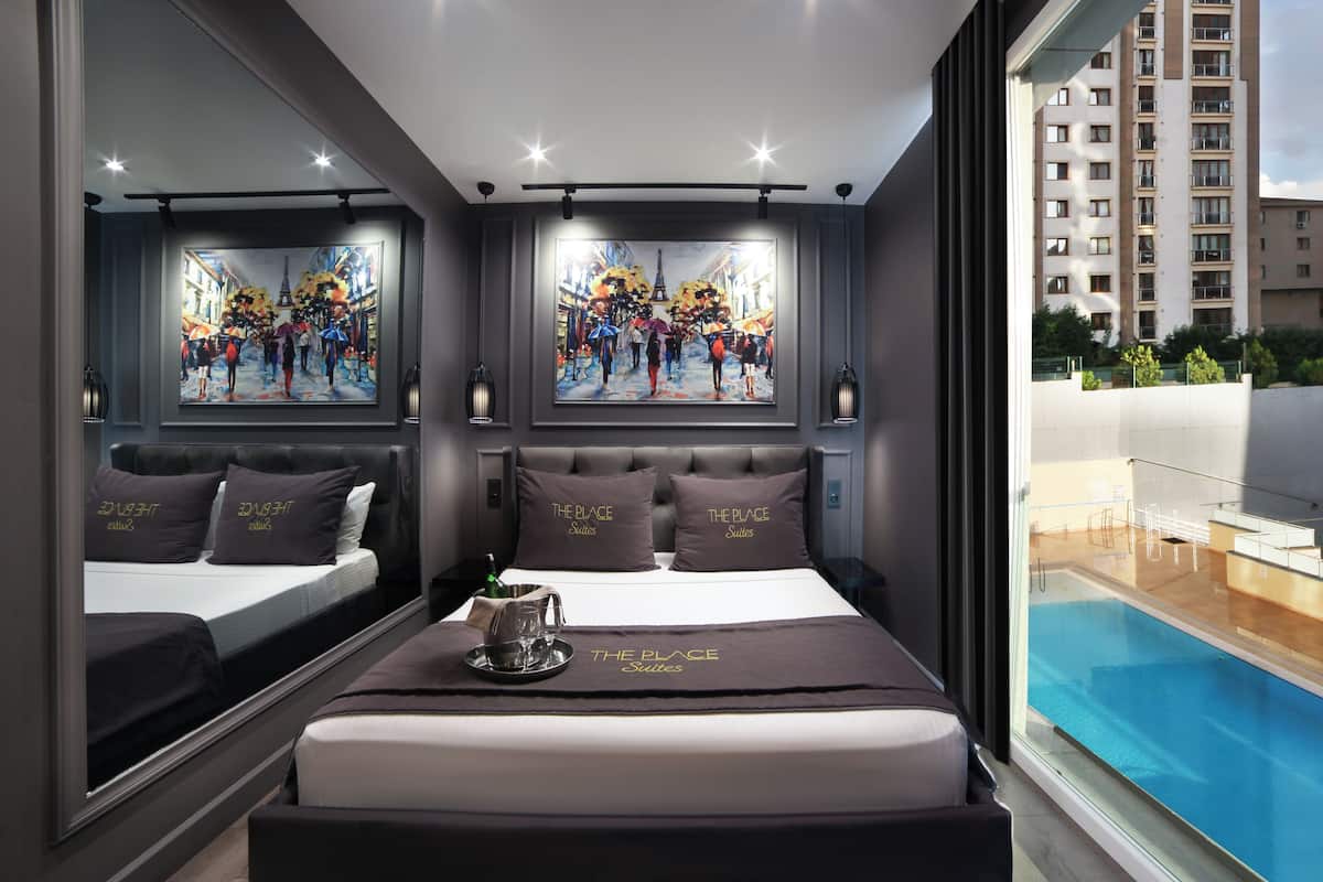 Sengetøy i egyptisk bomull, sengetøy av topp kvalitet og safe på rommet