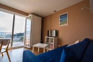 Living area - EXCEPTIONAL SEA AND MOUNTAIN VIEWS (Saint-Mandrier-sur-Mer)