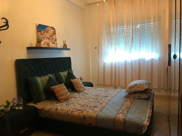 Apartment, 3 Bedrooms | 3 bedrooms, bed sheets