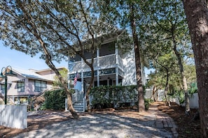 Exterior - SALE~"Tupelo Honey"~Pet Friendly~Heated Pool~Walk to Beach, Seaside~Bch Gear (Santa Rosa Beach)