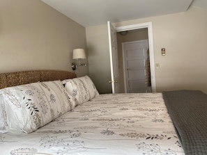 1 chambre, fer et planche Ă repasser, Wi-Fi, draps fournis