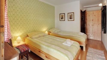 Classic-Doppel- oder -Zweibettzimmer