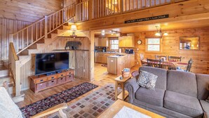Unclassified image, 5 of 46, button - Cozy mountain cabin near Sugarloaf—your four‑season adventure escape (Eustis)