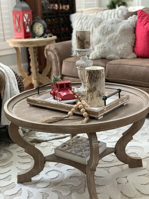 TV, fireplace - Beautiful Two Story Home adjacent to Country Club (Edgefield)