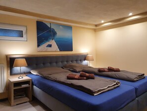 5 Schlafzimmer, Zimmersafe, Bügeleisen/Bügelbrett, WLAN