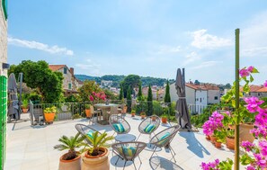 Outdoor dining - Nice home in Postira with WiFi (Postira)