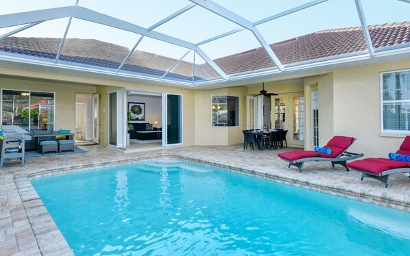 屋外プール、温水プール