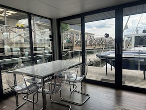 Houseboat with Lake view -KlÀdesholmen | Living area | Smart TV - La Mare Resort (Gothenburg)