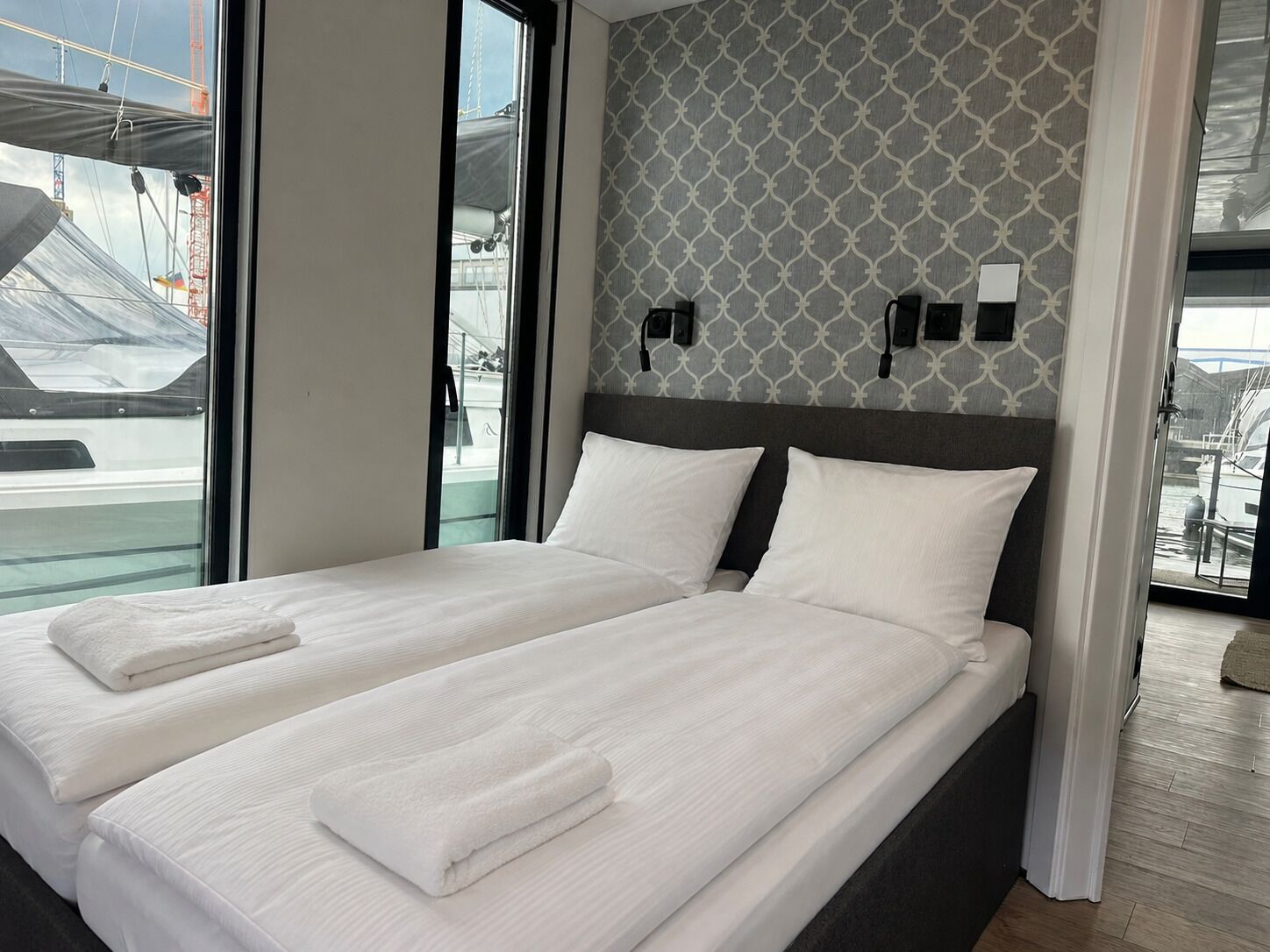 Bokenäs | Hypo-allergenic bedding, blackout curtains, soundproofing