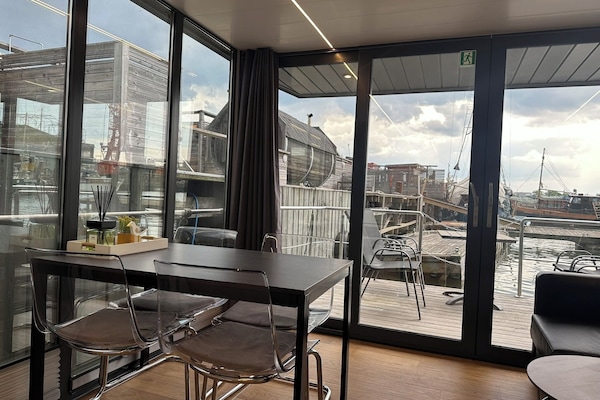 Houseboat with Lake view - Klippholmen | Living area | Smart TV