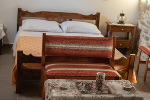 2 bedrooms, individually decorated, desk, laptop workspace