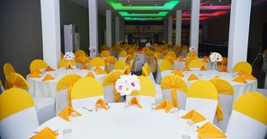 Banquet hall - K&K Country Resort (Horampalla)