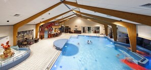 Alberca techada y alberca climatizada