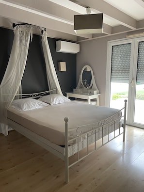 4 bedrooms, iron/ironing board, WiFi, bed sheets - Fully air-conditioned 4-bedroom house, swimming pool, pool house with panoramic view (SAINT SYLVESTRE SUR LOT)