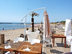 Beach nearby, beach towels