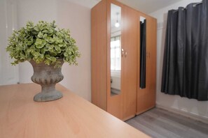 Interior - 2 bedrooms BIRMINGHAM BHX-HS2 NEC COLESHILL LUXURY APARTMENT (Birmingham)