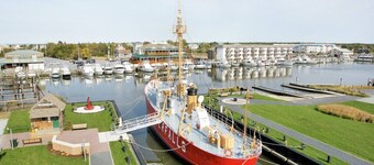 Beach Camp: In-Town Lewes Walk to All