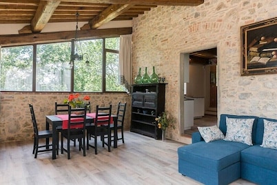 Exclusive comfort for a small group- Countryside Tuscan Villa near Florence