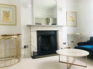 Living area - Stunning Kings Road, Chelsea, period property (London)