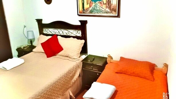 Standard Apartment | 5 bedrooms, iron/ironing board (on request), free WiFi, bed sheets - Hotel Confort Antigua (Antigua Guatemala)