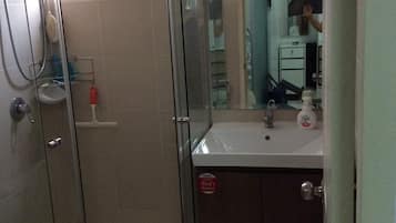 Shower, toilet paper