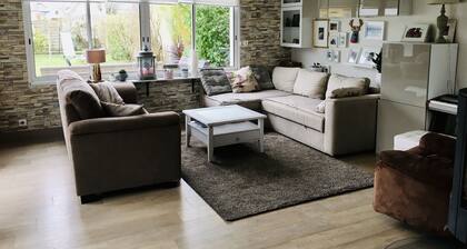 Villa 6 persons, 100 m from the sea