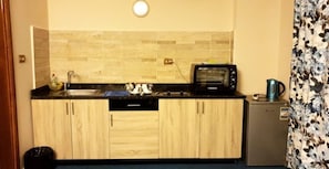 Fridge, microwave, stovetop, electric kettle