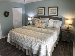 3 bedrooms, iron/ironing board, travel cot, free WiFi